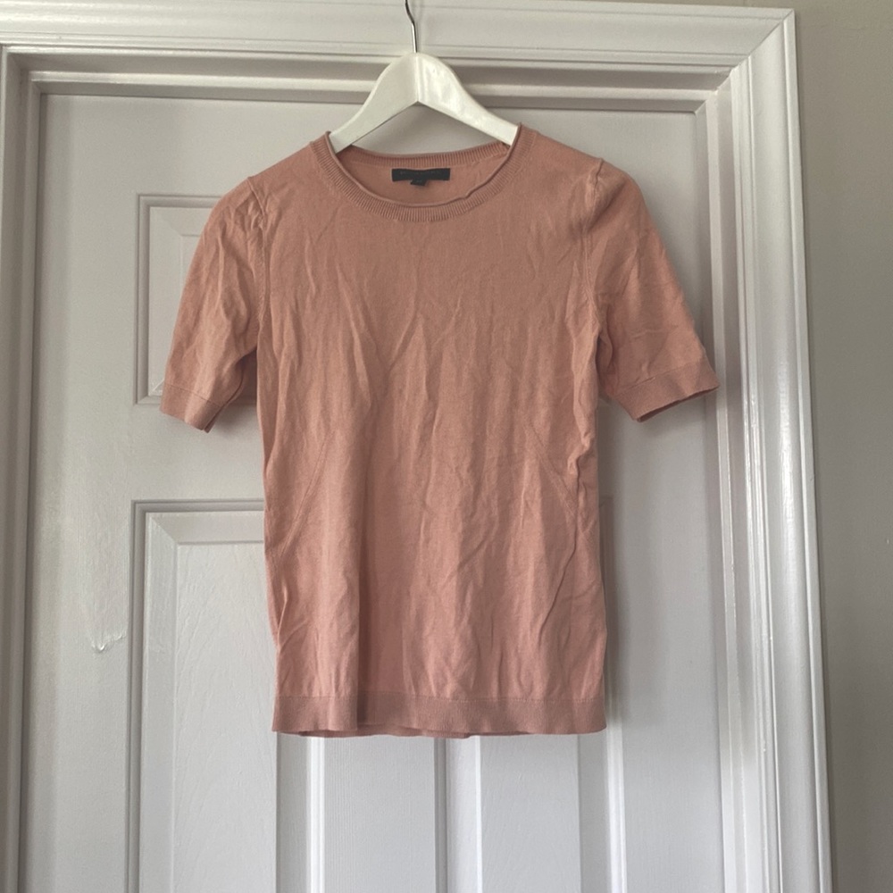 Banana Republic light sweater shirt